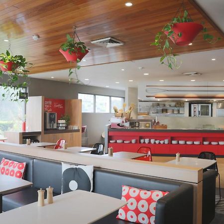 Отель Ibis Sydney Airport Экстерьер фото
