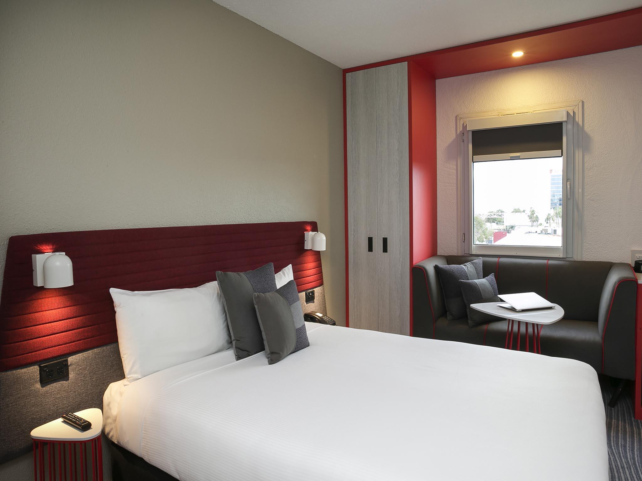 Отель Ibis Sydney Airport Экстерьер фото