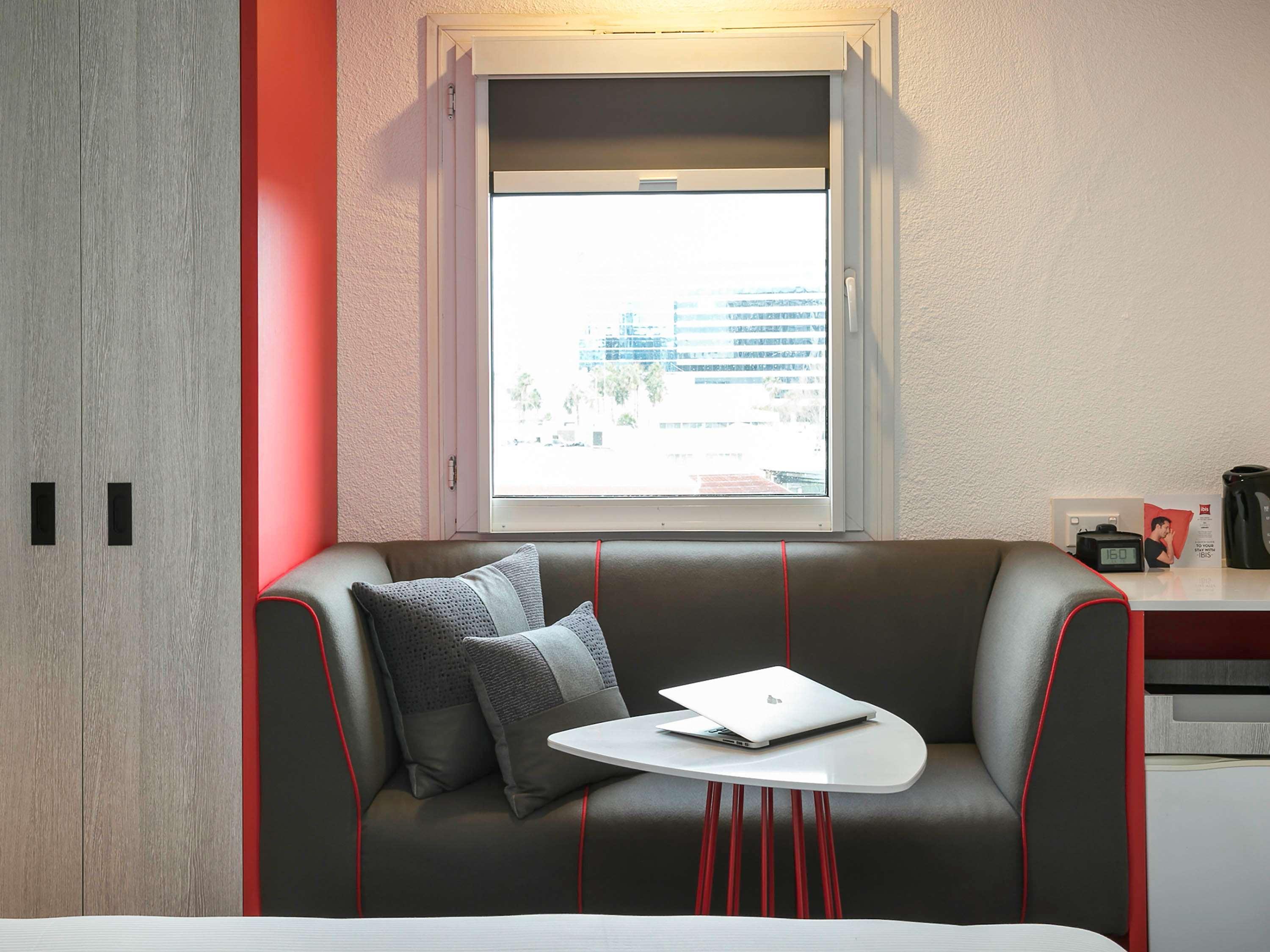 Отель Ibis Sydney Airport Экстерьер фото