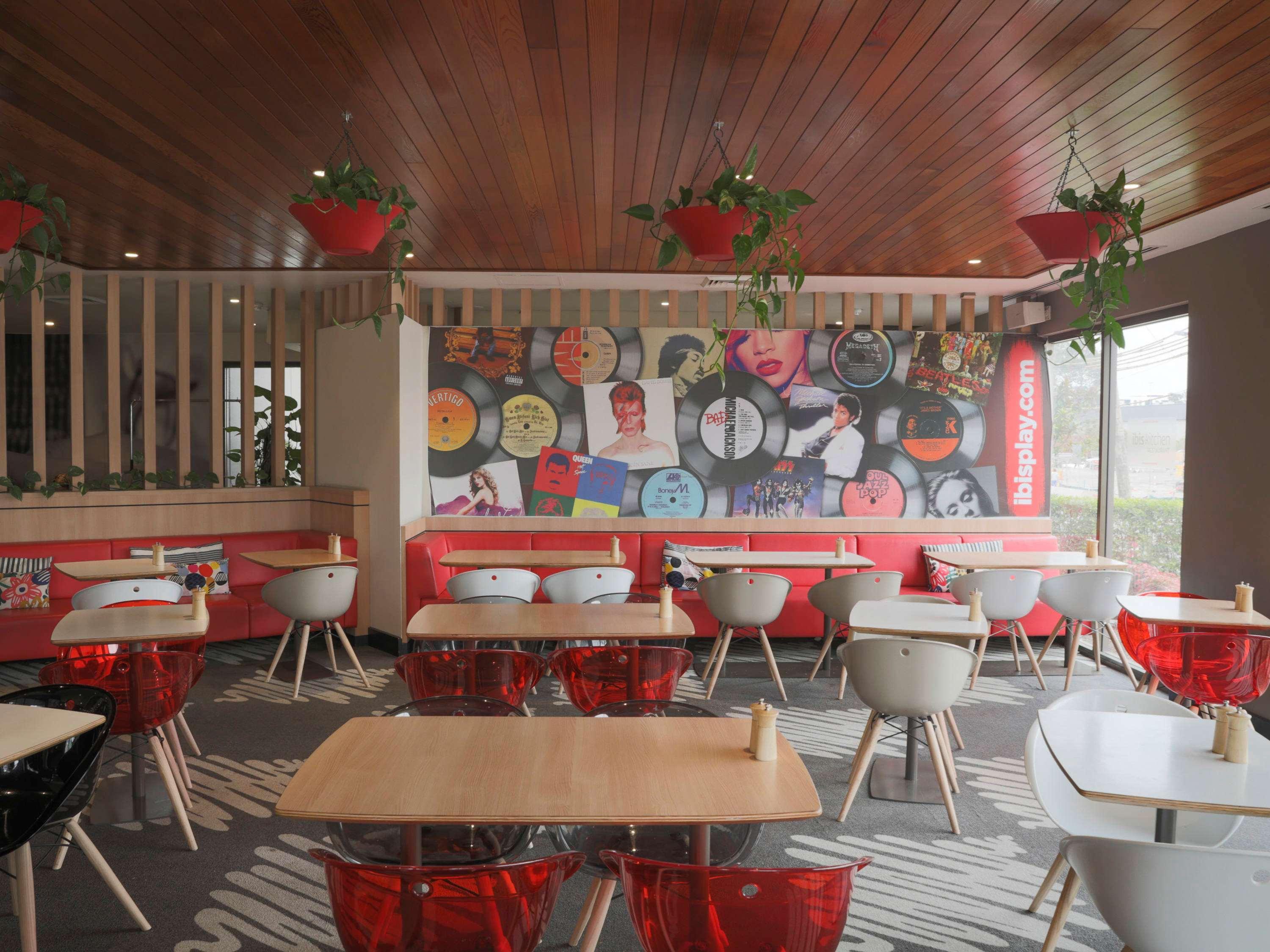 Отель Ibis Sydney Airport Экстерьер фото