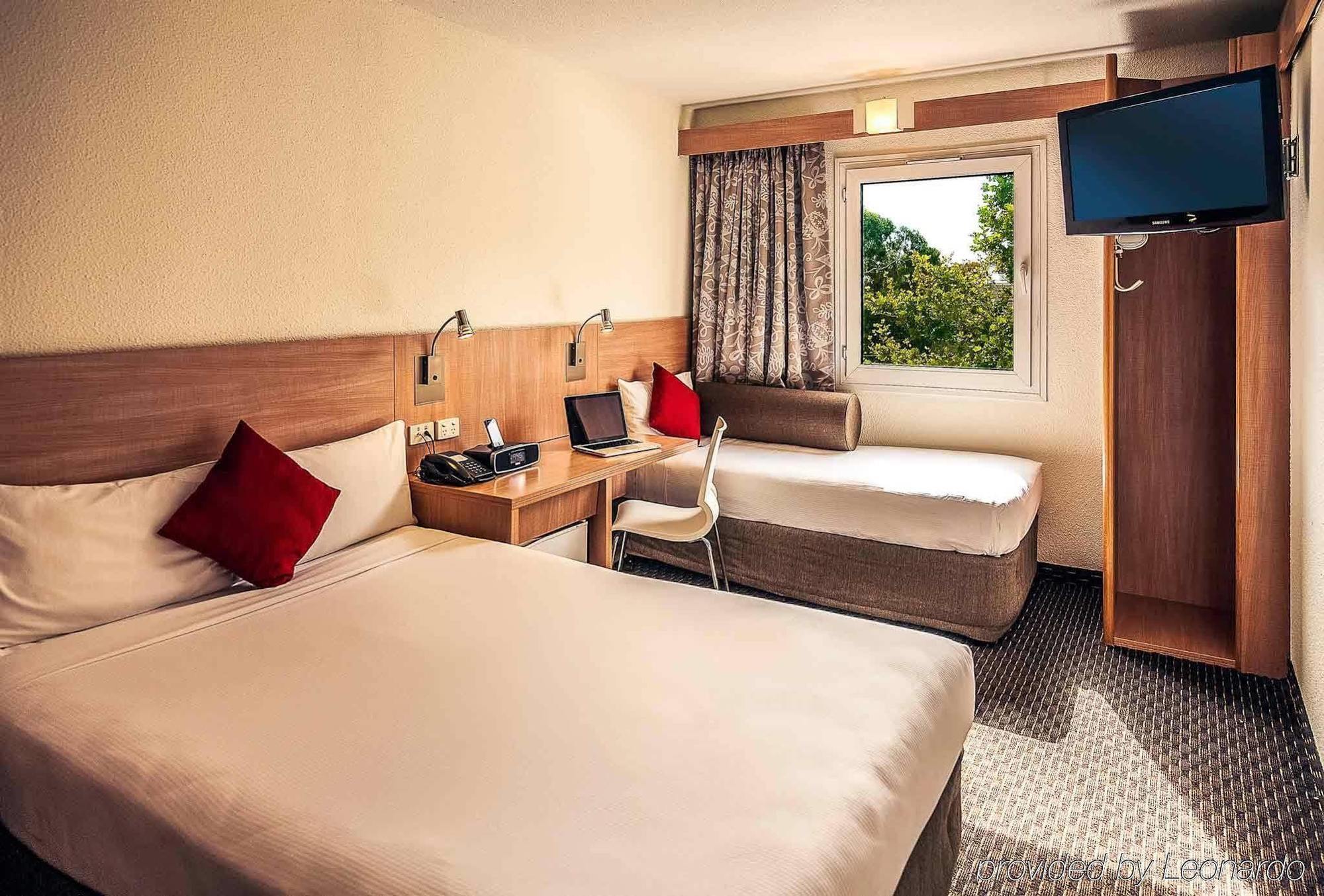 Отель Ibis Sydney Airport Экстерьер фото