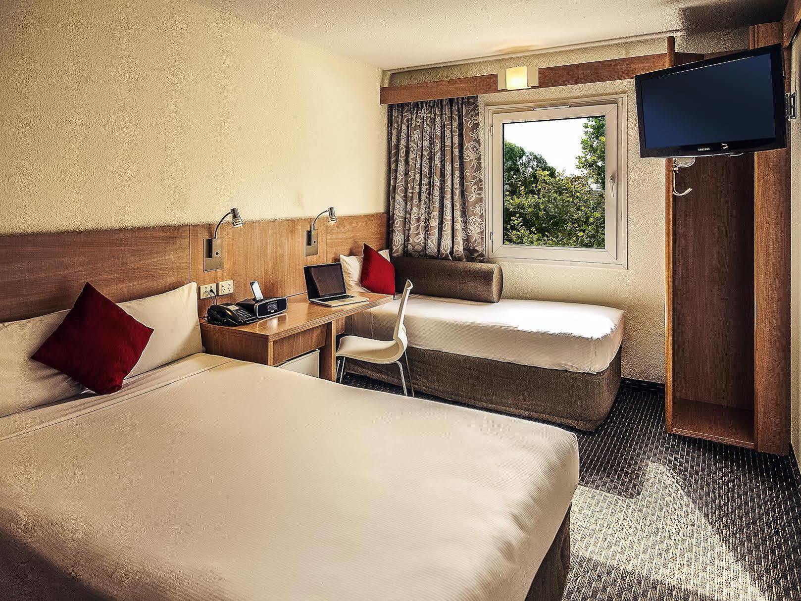 Отель Ibis Sydney Airport Экстерьер фото