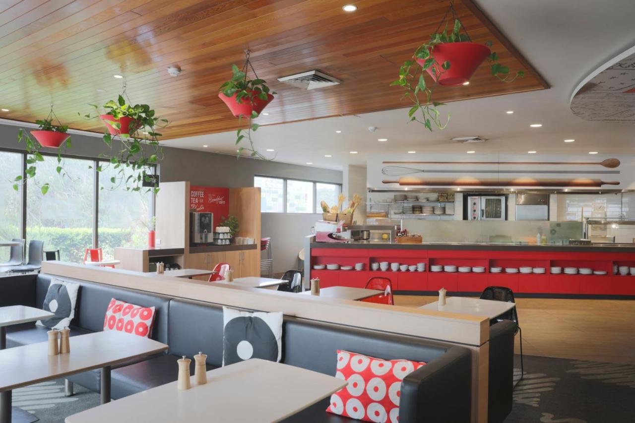 Отель Ibis Sydney Airport Экстерьер фото